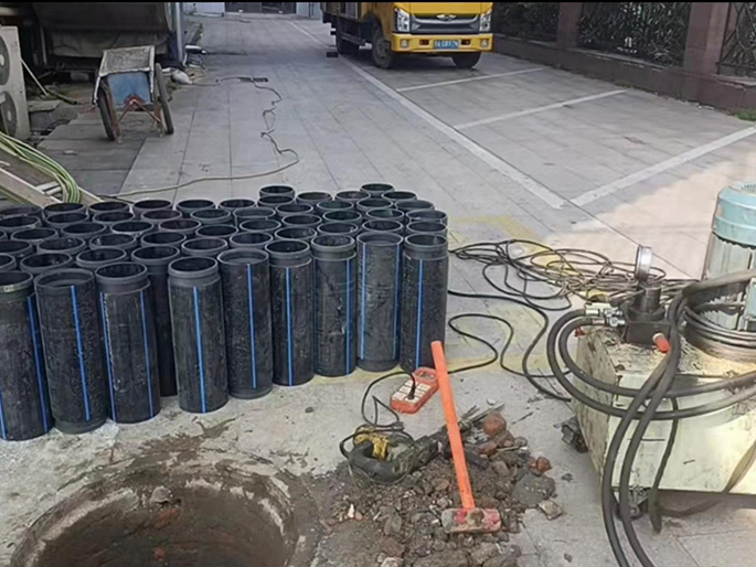 南开PE置换管厂家 DN315置换管 非开挖管短管置换